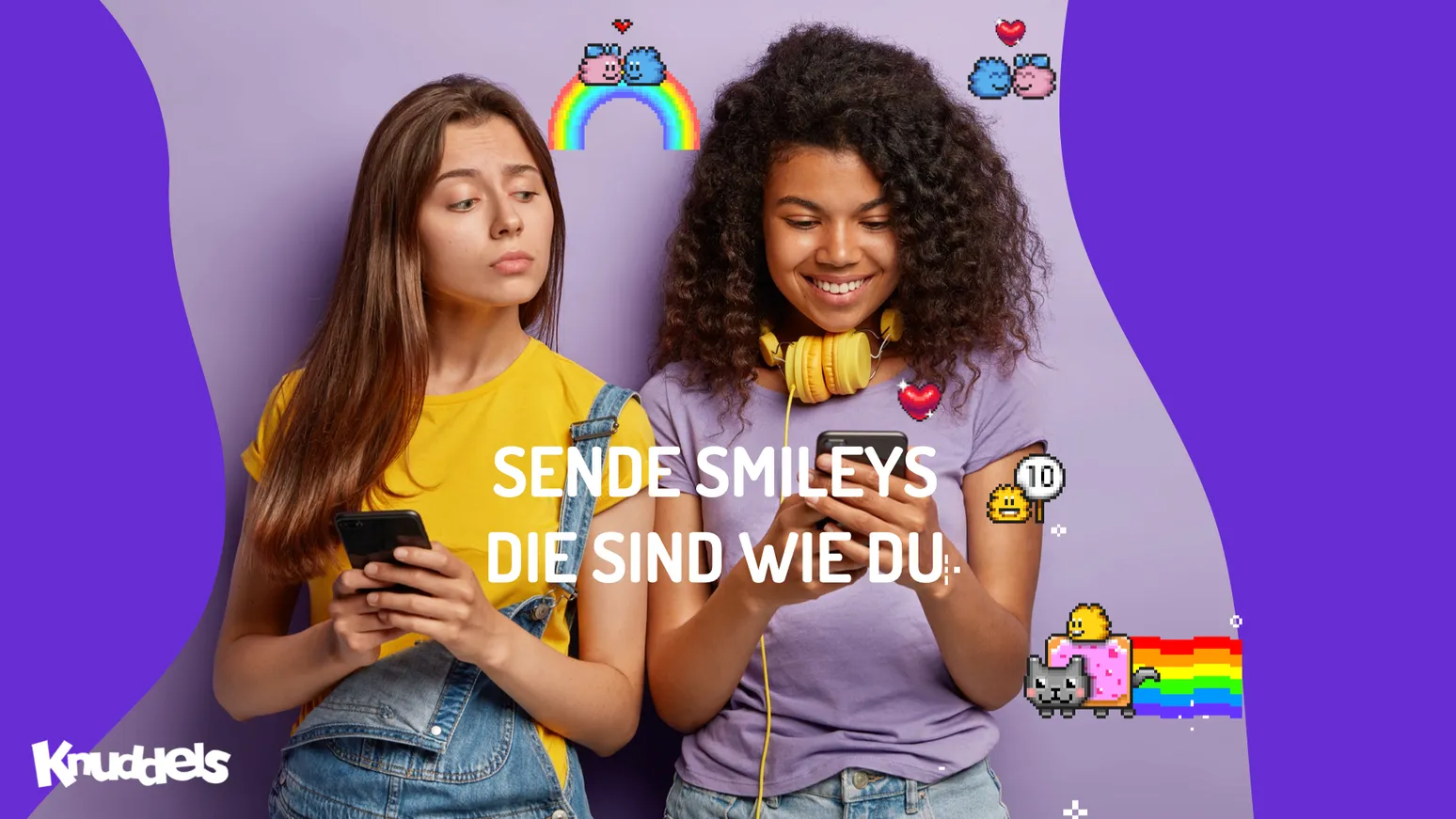 Zwei Frauen schicken sich Smileys zu